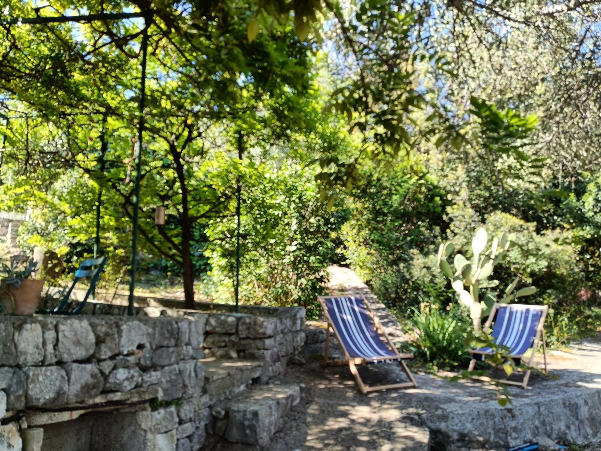 Le Finestre Sul Mare Bed & Breakfast Конверсано Екстериор снимка